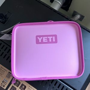POWERPINK DAYTRIP YETI LUNCH BOX